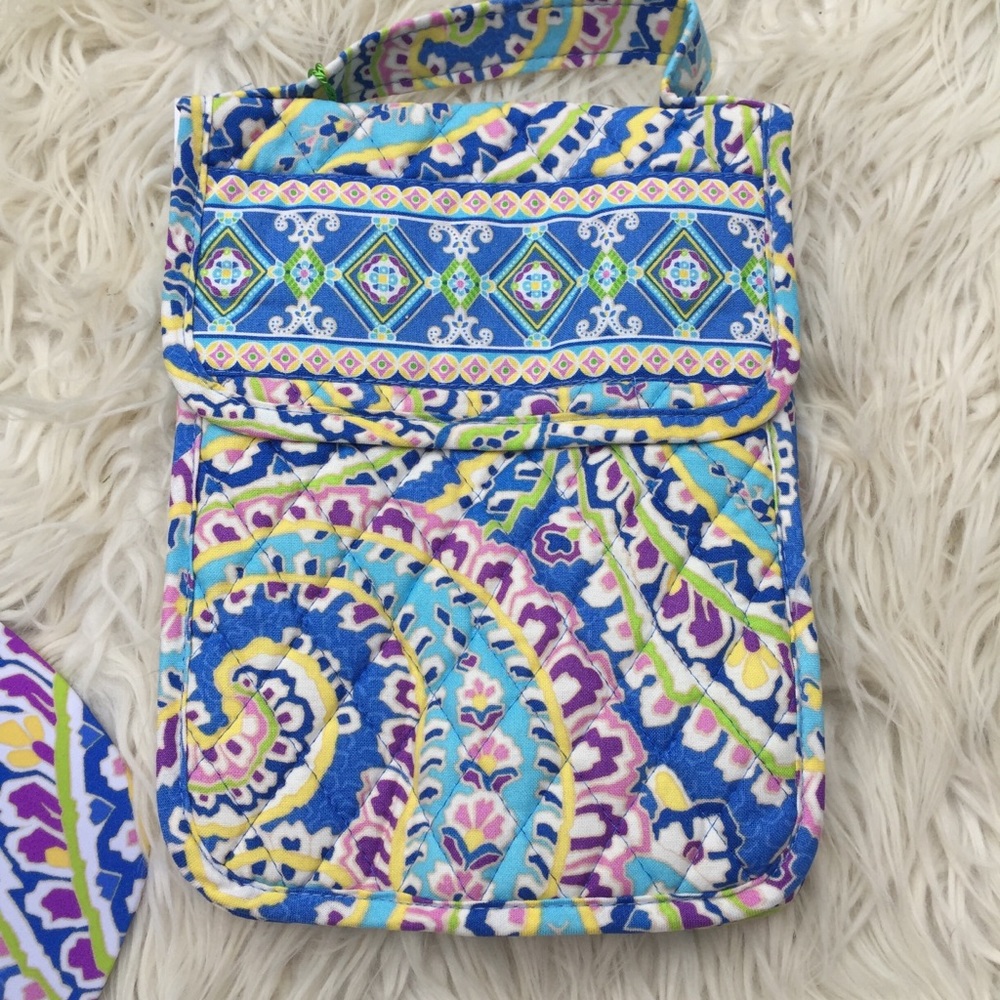 NWT Vera Bradley Out to Lunch Capri Blue bag lined